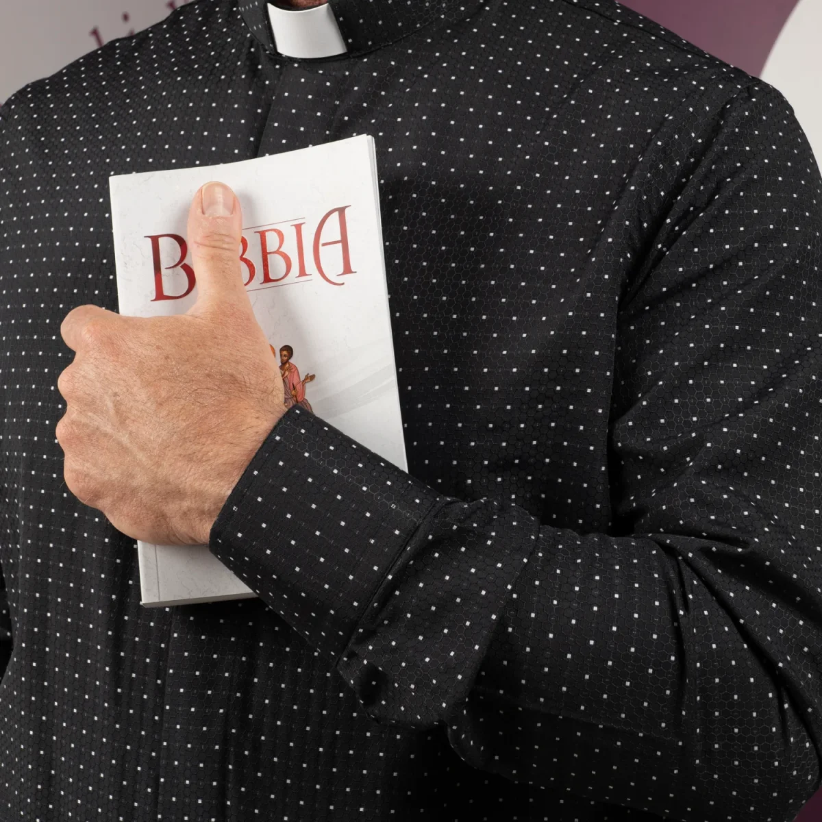 Camicia Sacerdotale Nera con Puntino Bianco Manica Lunga - immagine 3