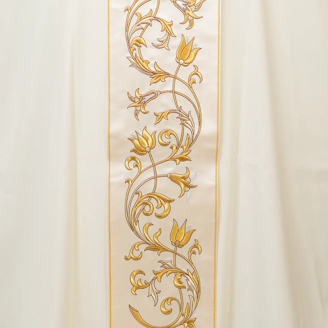 Casula in Sallia di Pura Lana con Stolone Ricamato Oro (Colori Liturgici) - immagine 3