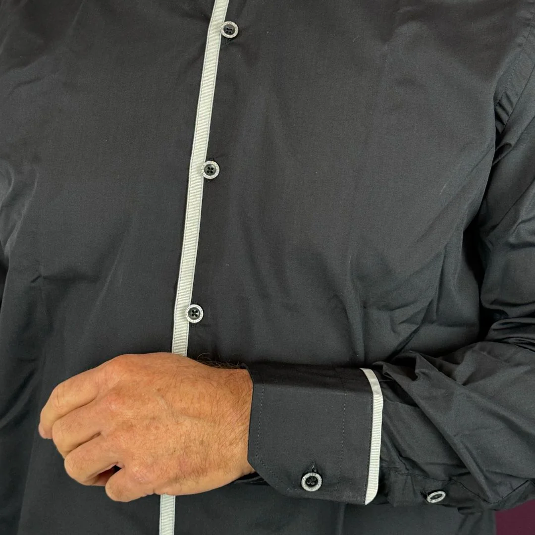 Camicia da Sacerdote Nera Manica Lunga con Bordino Grigio Collo Clergy in Misto Cotone - immagine 4